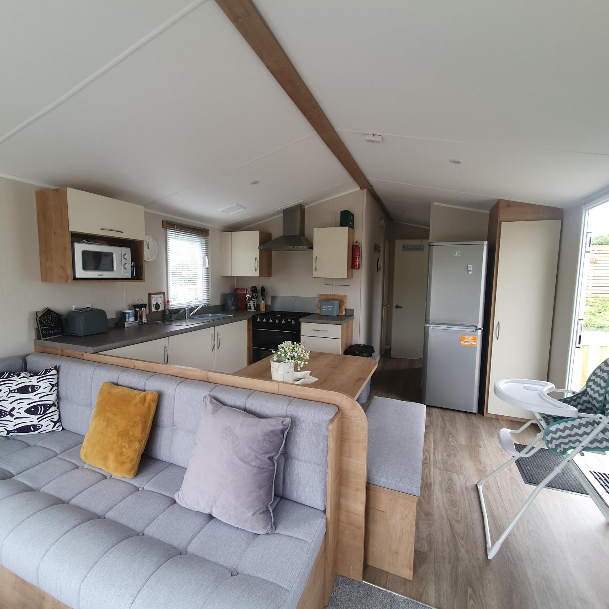 Little Vatson Saundersfoot